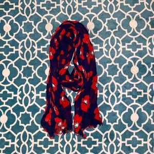 Tommy Hilfiger scarf ✨
